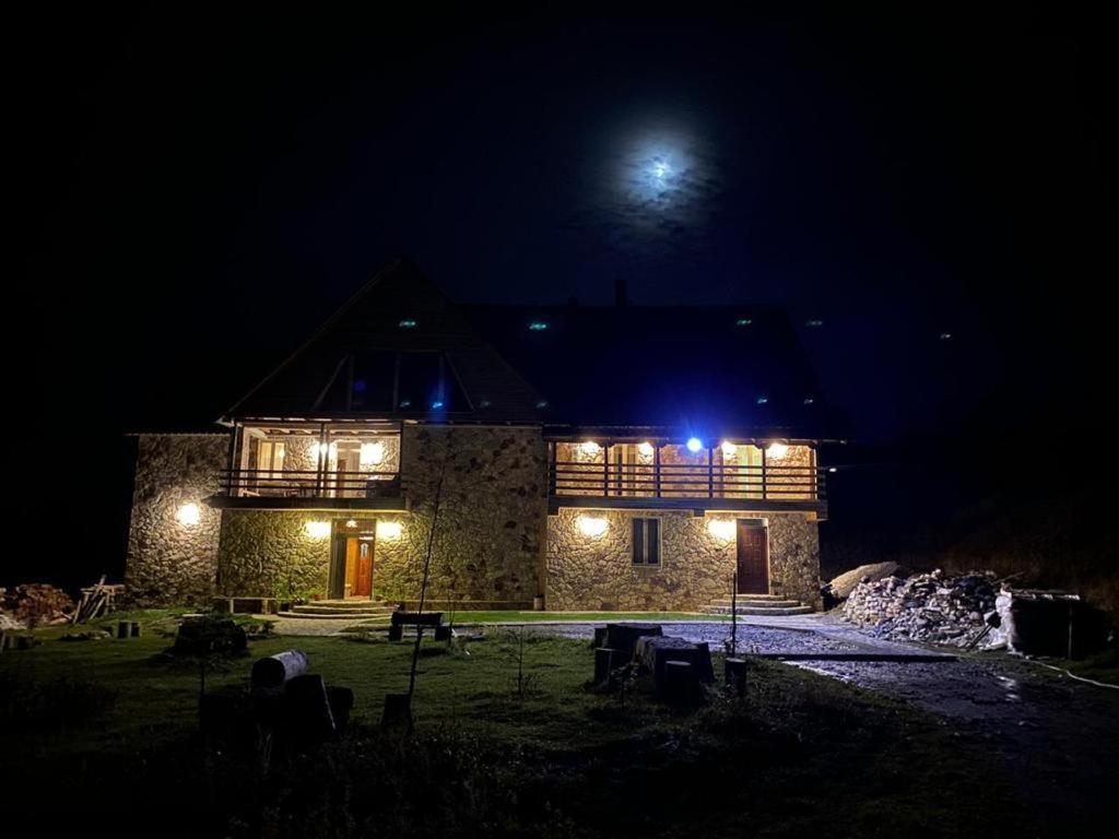 Hotel Kelmendi Lepushe Extérieur photo